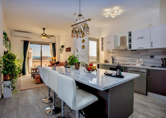 Appartamento Sea View Sleeps 2 With Parking *